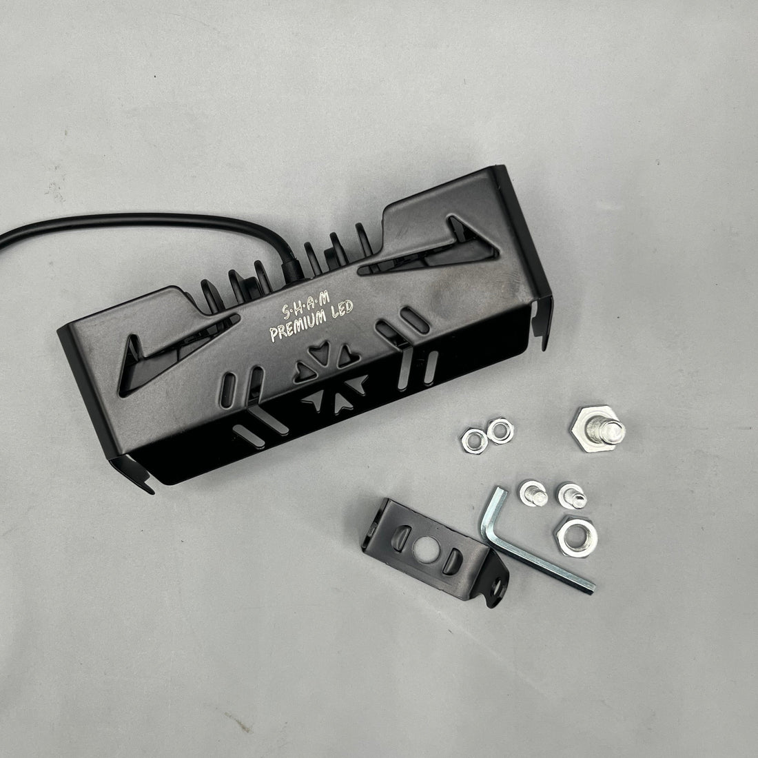METAL 4 LENS LED LIGHT